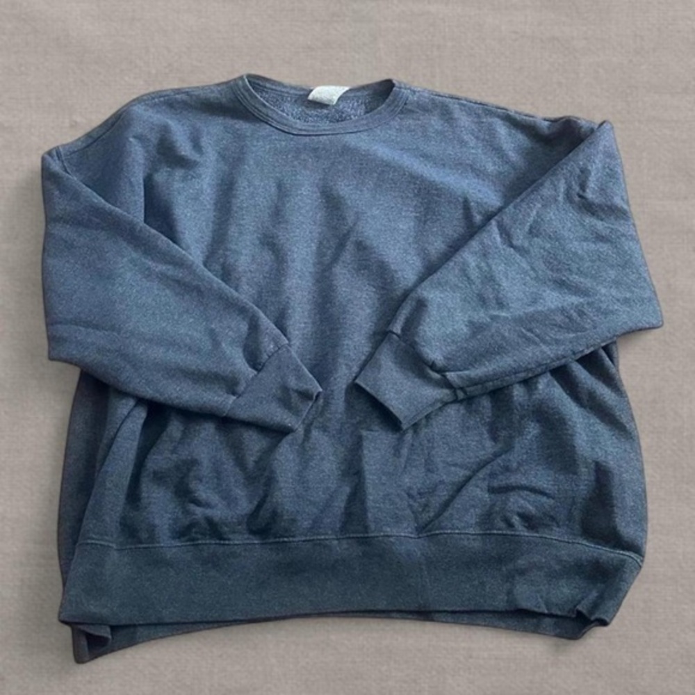 Women’s Boxy Classic Gray Sweatshirt